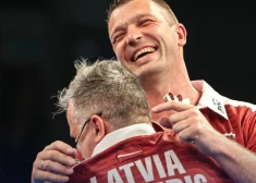 Razma un Melderis pirmo reizi ieved Latviju šautriņu mešanas Pasaules kausa ceturtdaļfinālā!