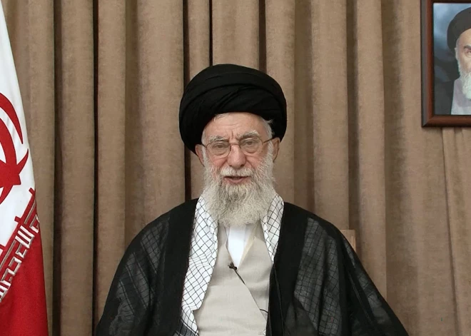 Irāna paziņo, kad beidzot apglabās likvidēto augstāko līderi Ali Hamenei