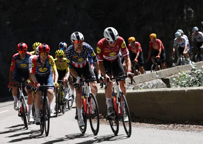 Skujiņš palīdz komandas biedram Ajuso finišēt trešajam “Tour Auvergne - Rhone-Alpes” kopvērtējumā