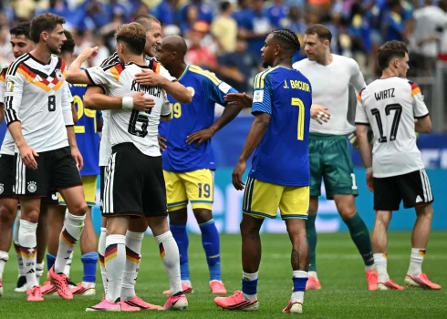 Vācijas futbolisti sagrauj debitanti Kirasao.