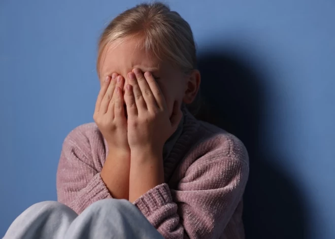 В Латвии ежегодно из семей изымают более тысячи детей: власти готовят реформу
