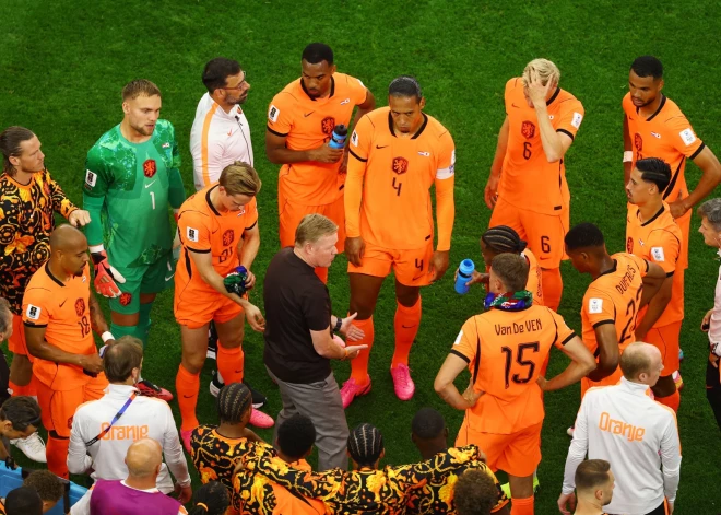 Nonācis ķīlnieka lomā. Futbola personības un fani kritizē Pasaules kausā ieviesto ūdens pauzi