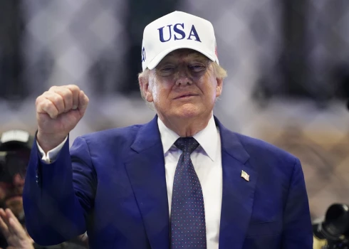 Америка готовится к политической битве, которая может связать Трампу руки.