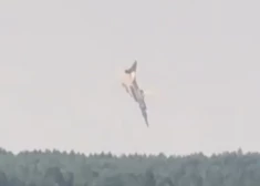 VIDEO: Krievijā nogāzies bumbvedējs Tu-22M3
