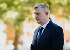 Aizsardzības ministrs: cilvēka dzīvību nevar novērtēt naudā – ārvalstu droni Latvijas gaisa telpā ir jātriec lejā