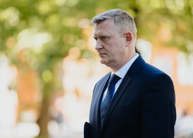 Aizsardzības ministrs: cilvēka dzīvību nevar novērtēt naudā – ārvalstu droni Latvijas gaisa telpā ir jātriec lejā