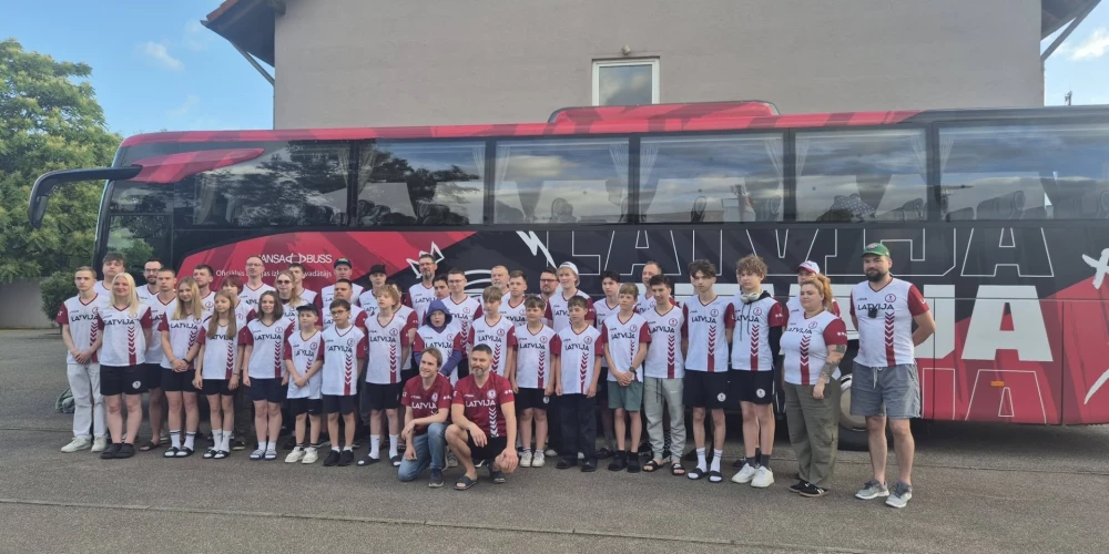 Latvijas galda hokeja komanda