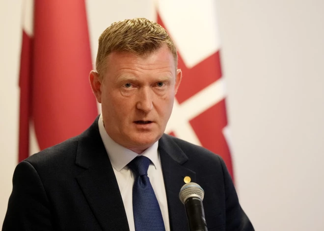 Latvijas un Igaunijas aizsardzības ministri Tartu pārrunās aktuālos reģiona drošības jautājumus