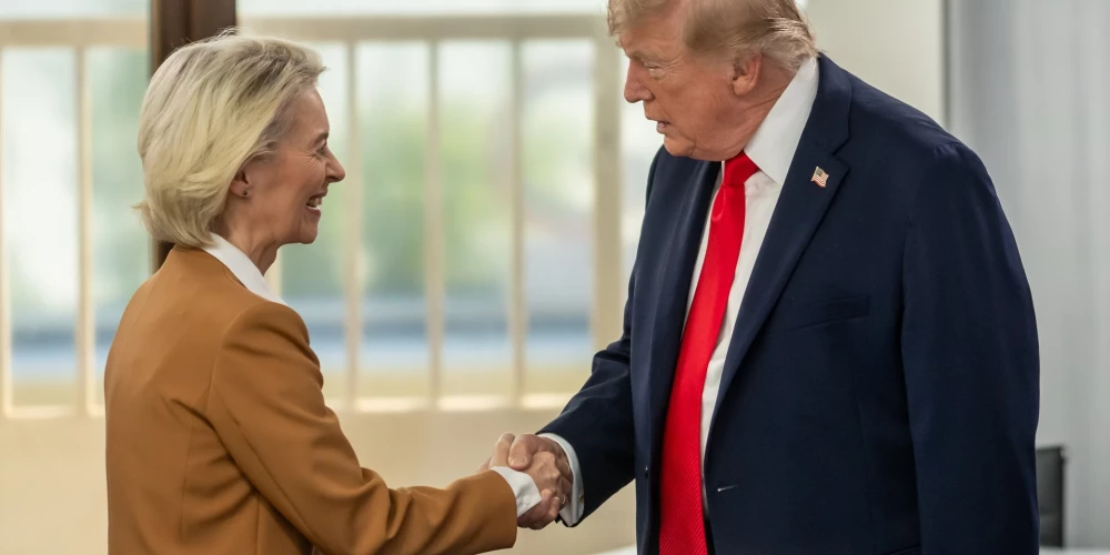 G7 samita laikā Evianā Eiropas Komisijas priekšsēdētāja Urzula fon der Leiena tiekas ar ASV prezidentu Donaldu Trampu.