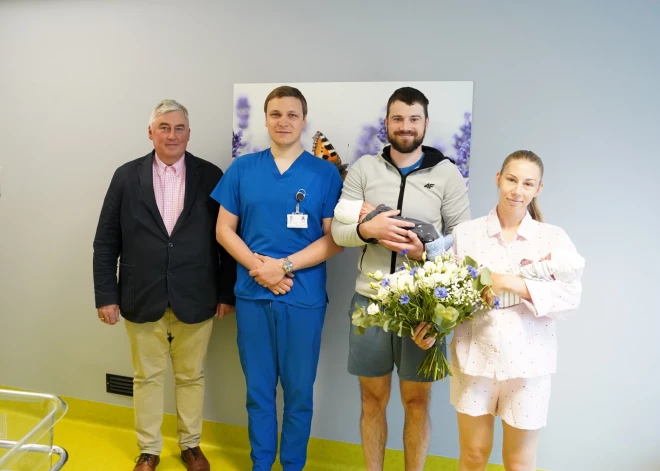 Ventspilī sagaidīti šī gada pirmie dvīnīši - brāļi Alberts un Olivers