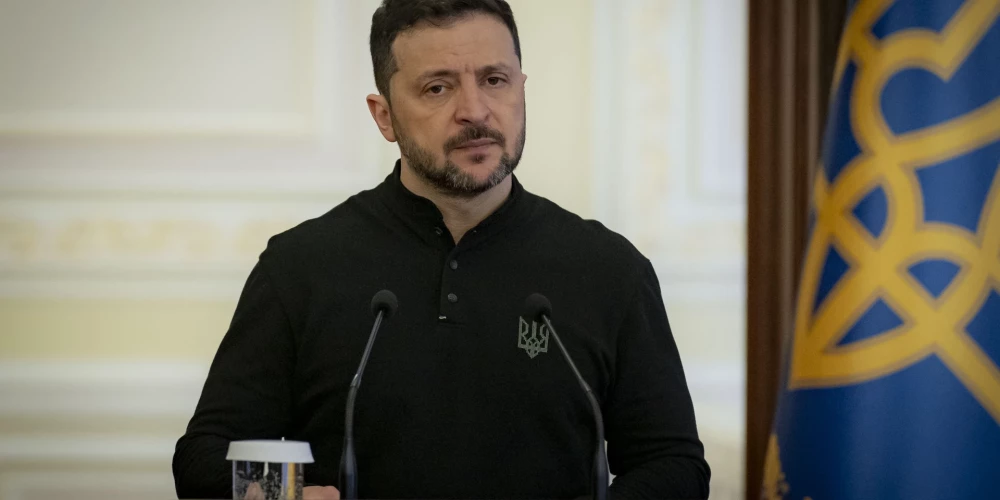 Ukrainas prezidents Volodimirs Zelenskis ieradies uz G7 samitu   Francijas kūrortpilsētā Eviānā.