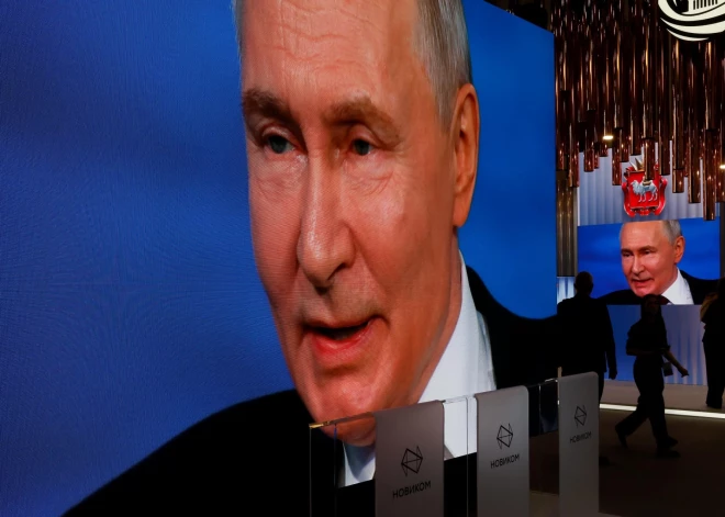 Bijušais Krievijas televīzijas redaktors atklāj, kā Kremlis "zombē" pašu Putinu