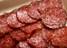 Veikals "Rimi" atsauc no tirdzniecības vairākus produktus un vēršas pie pircējiem Latvijā