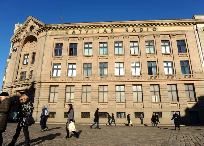Latvijas Radio  un LTV  darbinieki ir sašutuši par atbrīvošanos no vēsturiskajiem zīmoliem
