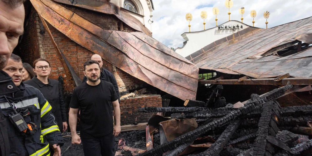 Šonedēļ Krievijas uzbrukumos tika nodarīti postijumi UNESCO Pasaules mantojuma objektam Kijivas Pečeru klosterim.