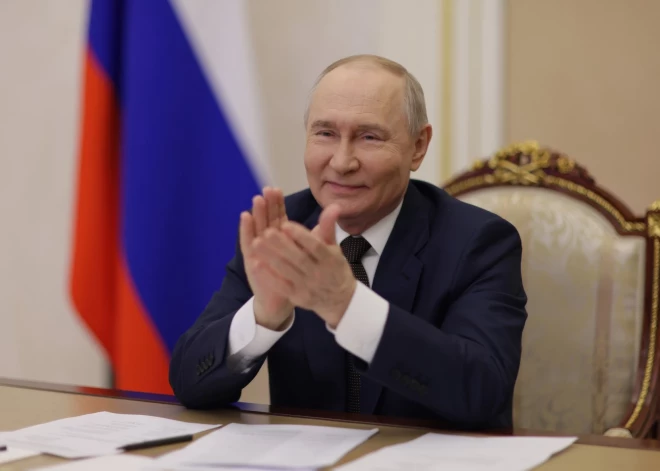 Koštas birojs sazinājies ar Kremli: vai Eiropa gatavojas sarunām ar Putinu?