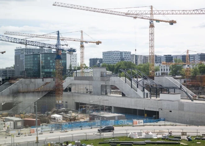 Pētījums: Liela daļa Latvijas iedzīvotāju sagaida ātrāku “Rail Baltica” un galveno autoceļu izbūvi