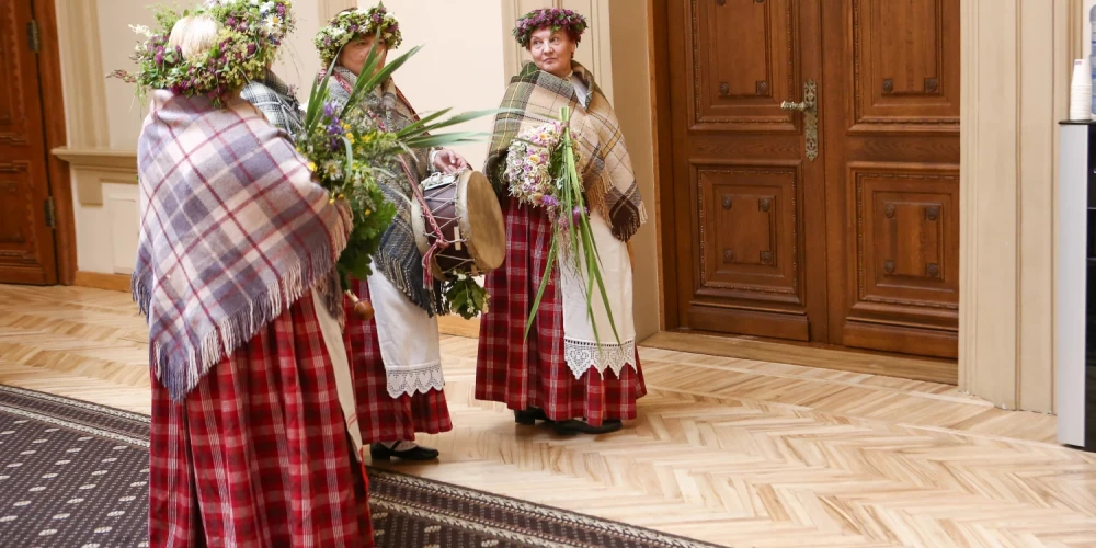 Jāņu pasākums Saeimā.